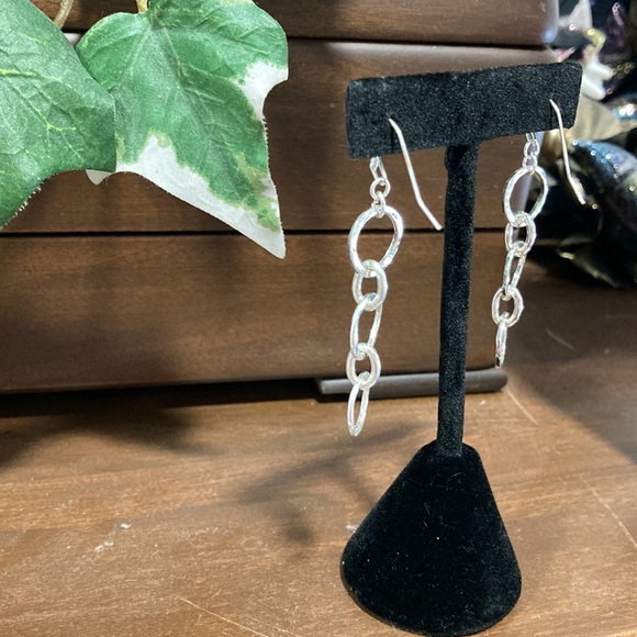 NWOT - Multi Link Silvertone/Black Beaded Hoop Necklace & Dangle Earrings - Picture 5 of 5